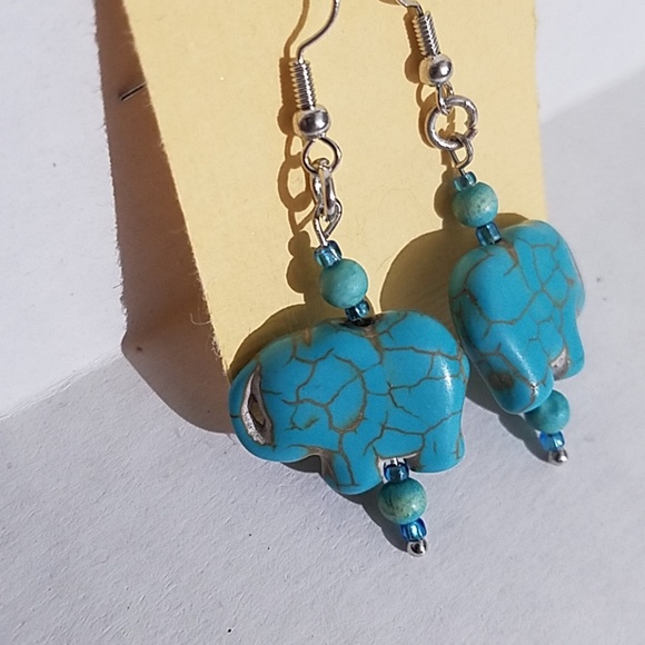 Hand made earrings with turquoise elephants J28 - Picture 2 of 2
